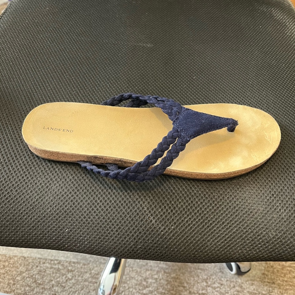 Lands End flip flops size 11 M.